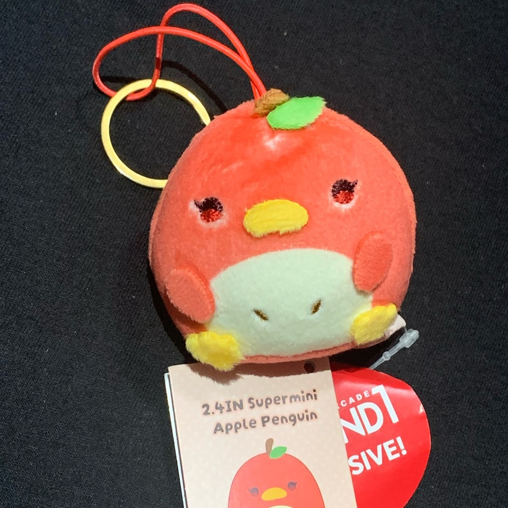 NWT Round 1 Supermini Apple Penguin Plush Keychain